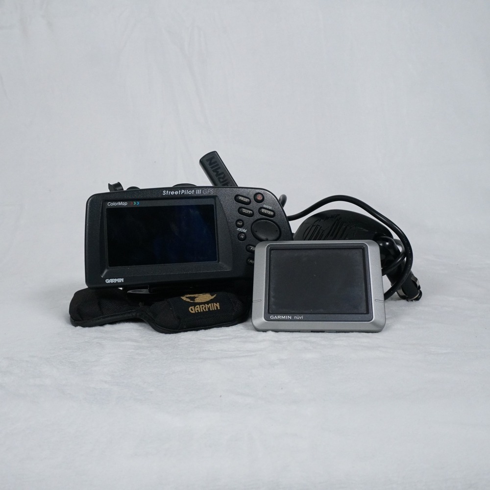 Garmin StreetPilot III GPS ColorMap GPS Navigator w/ Weighted Mount + Nuvi 200w‎